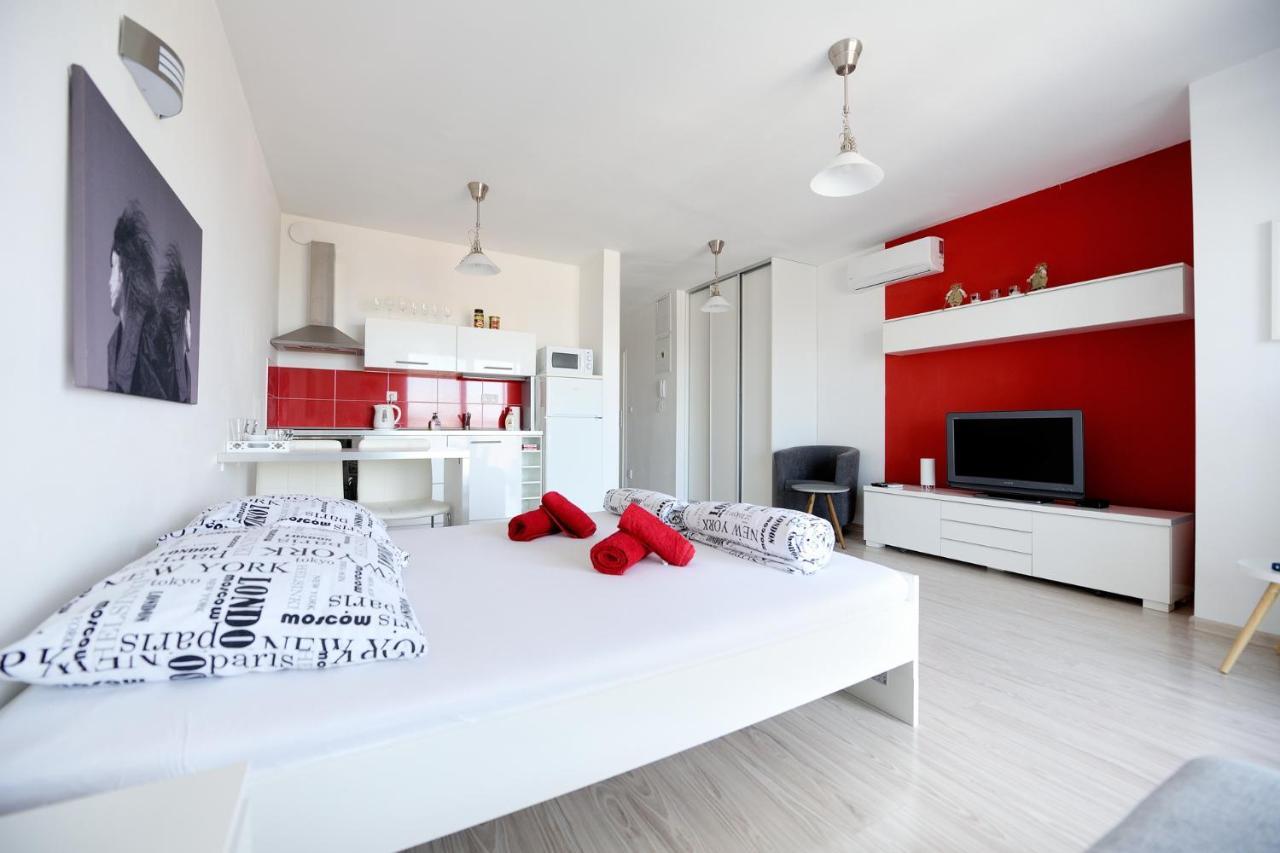 Apartman Centroom Piest'any Extérieur photo